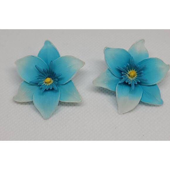 Vintage Clip On Earrings Turquoise Yellow Tropical Flower Marked West Germany - Picture 2 of 9